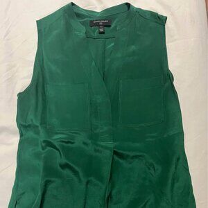 Banana republic silk green sleeveless top size XS